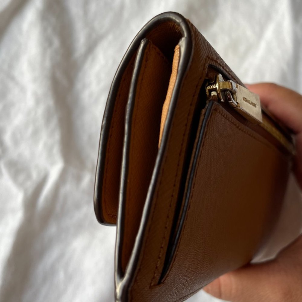 Michael Kors Leather Jet Set Travel Wallet Brown / Caramel - Picture 3 of 13